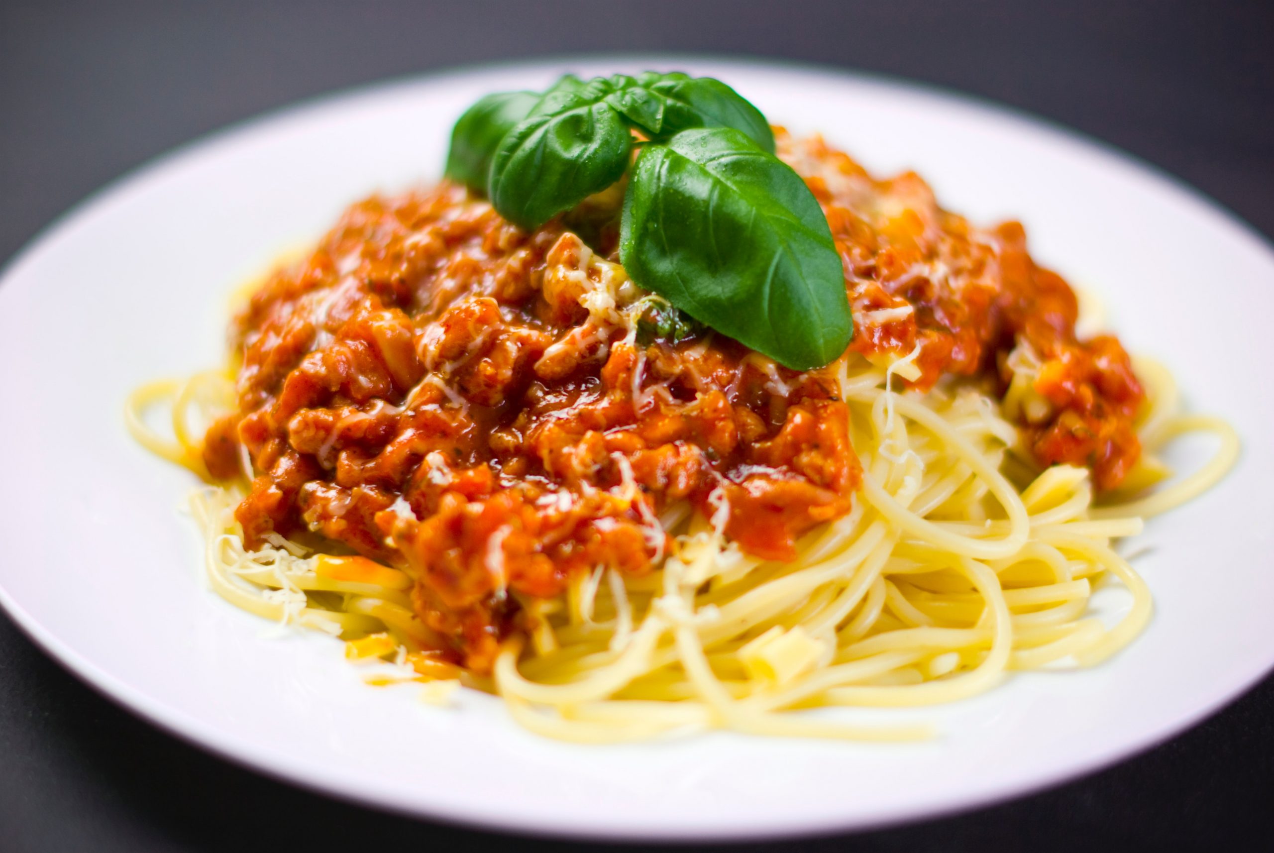 Featured image for “Pasta Fettuccine / Spaghetti (Carbonara / Tomato Sauce)”